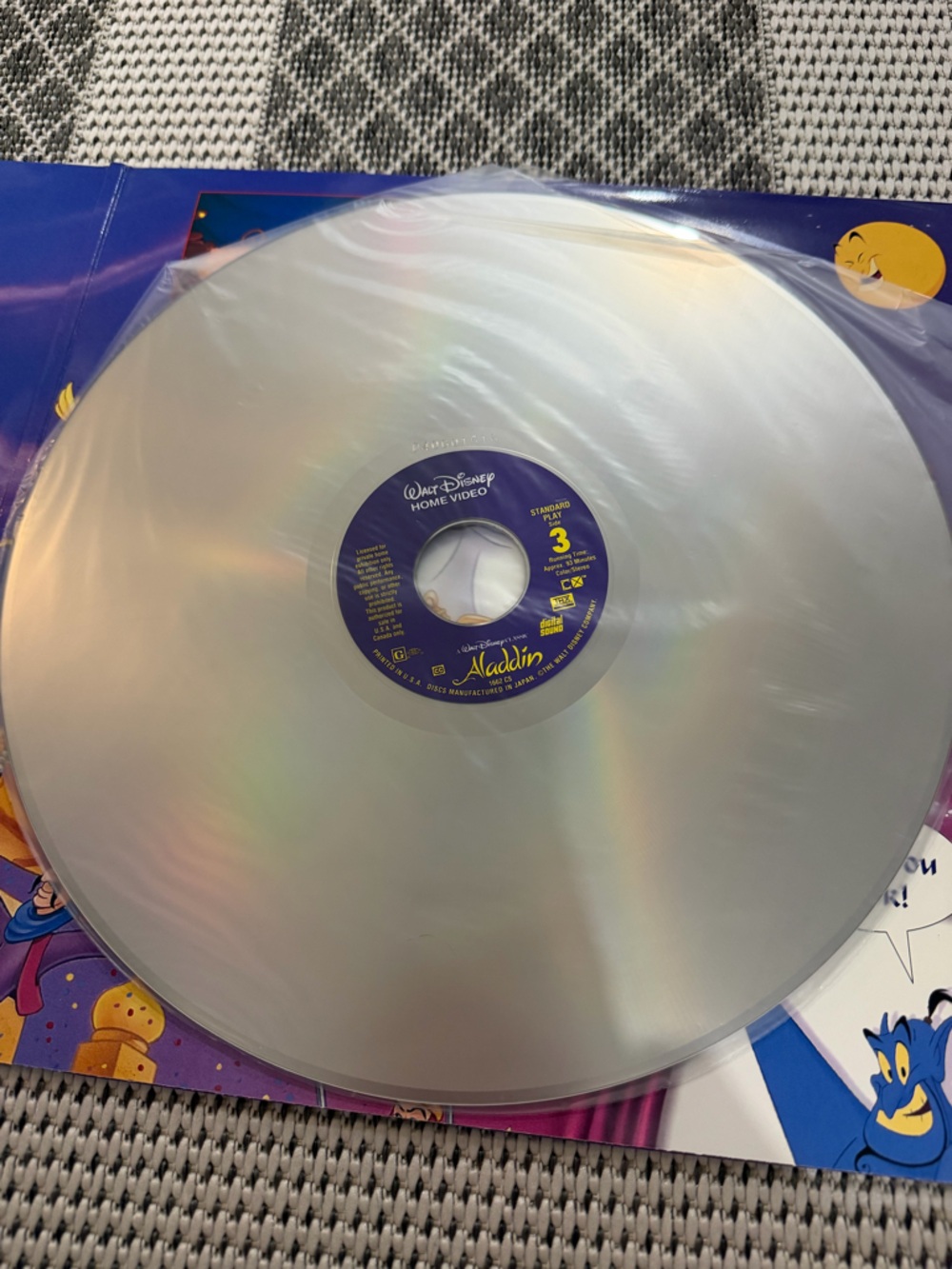 Walt Disney Aladdin LaserDisc - Picture 6 of 7